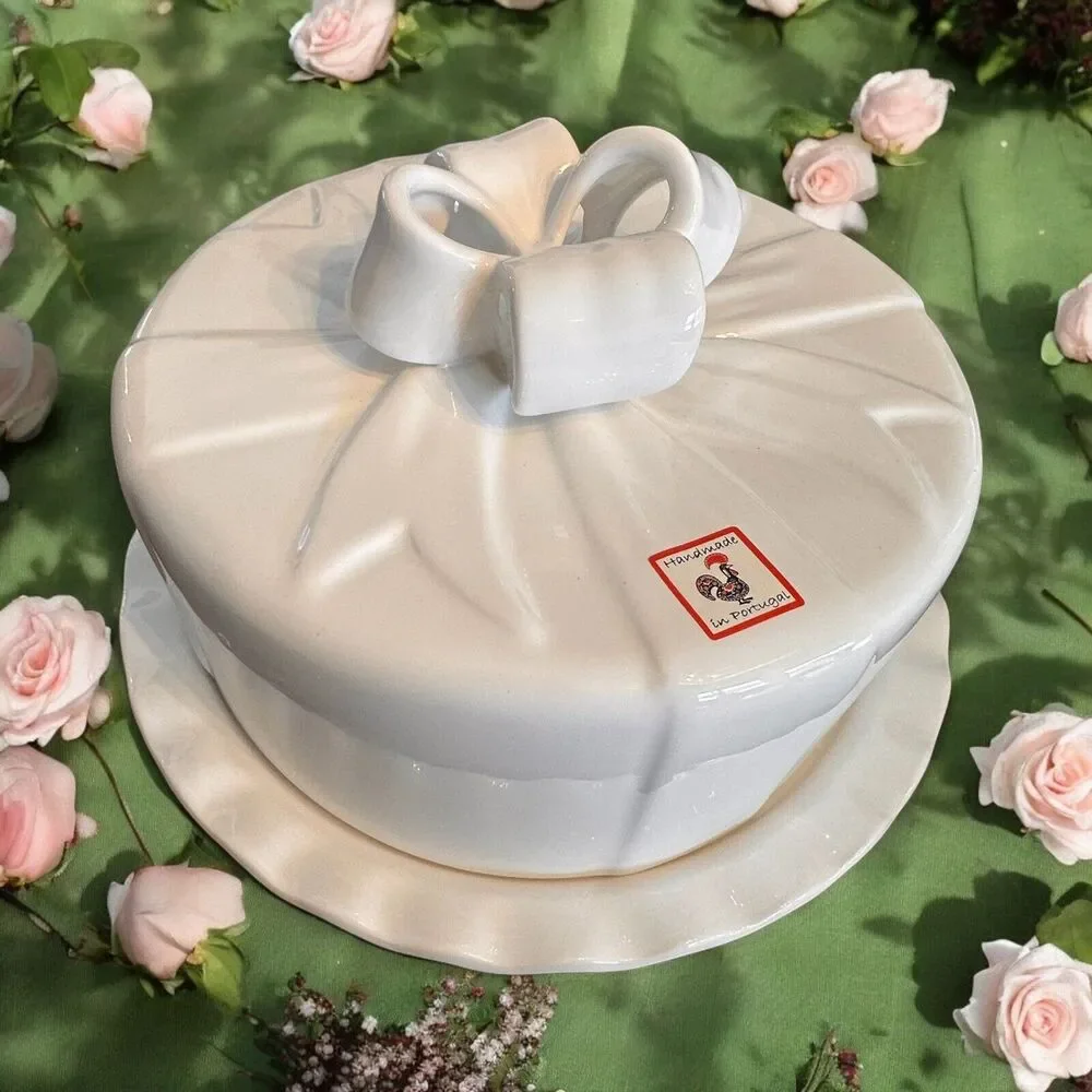 NEW Cake Keeper 12” White Ribbon Design Handmade Destinos Portugal